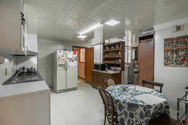 Apartamento de 3 alcobas en venta en Chico Norte, Bogotá, 202 m² · foto 7 de 20