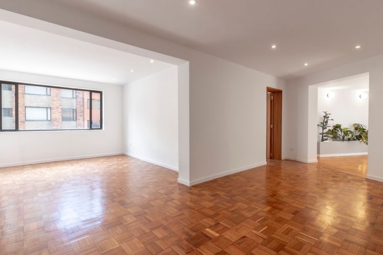 Apartamento de 3 alcobas en venta en Bella Vista, Bogotá, 250 m² · foto 2 de 20