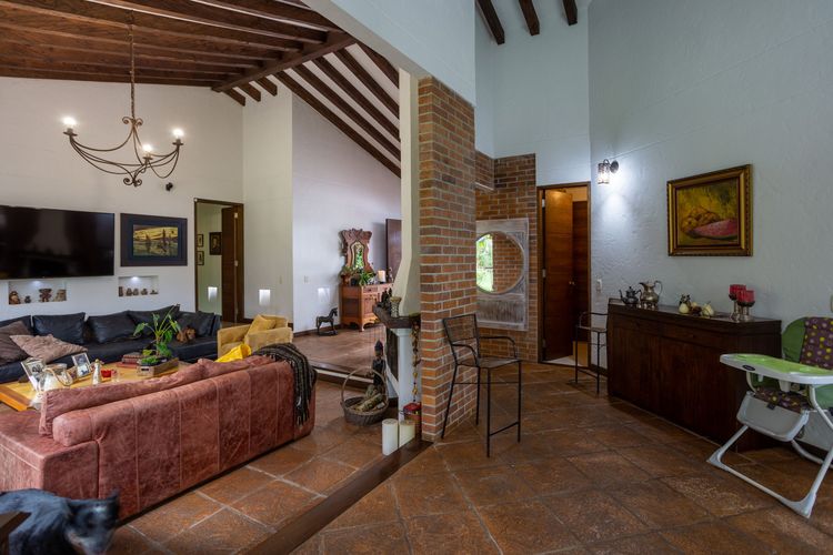 Casa de 5 alcobas en venta en El Tablazo, Rionegro, 404 m² · foto 6 de 20