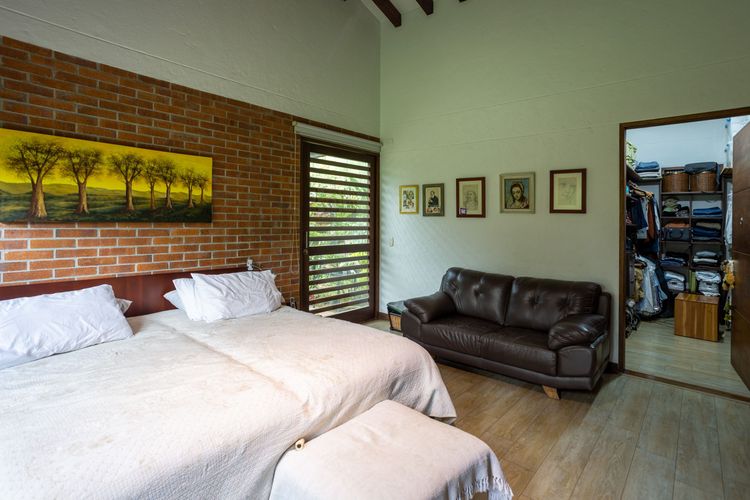 Casa de 5 alcobas en venta en El Tablazo, Rionegro, 404 m² · foto 19 de 20
