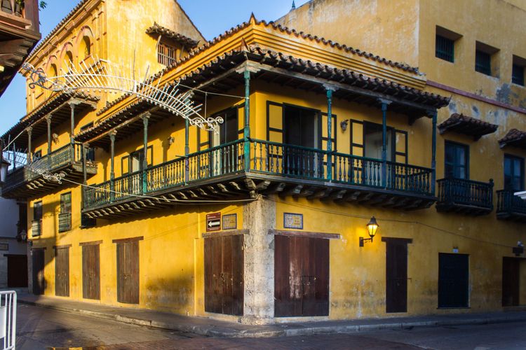 Casa de 5 alcobas en venta en El Centro, Cartagena, 1037 m² · foto 2 de 8