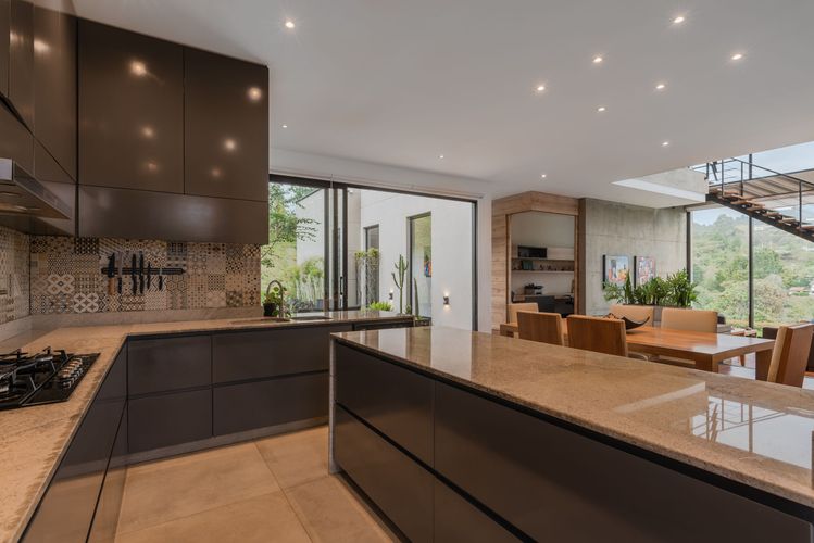 Casa de 3 alcobas en venta en Loma Del Escobero, Envigado, 450 m² · foto 4 de 17