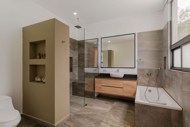 Casa de 3 alcobas en venta en Loma Del Escobero, Envigado, 450 m² · foto 8 de 17