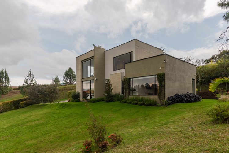 Casa de 3 alcobas en venta en Loma Del Escobero, Envigado, 450 m² · foto 15 de 17