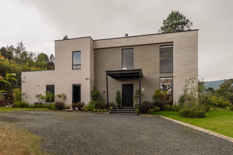 Casa de 3 alcobas en venta en Loma Del Escobero, Envigado, 450 m² · foto 16 de 17