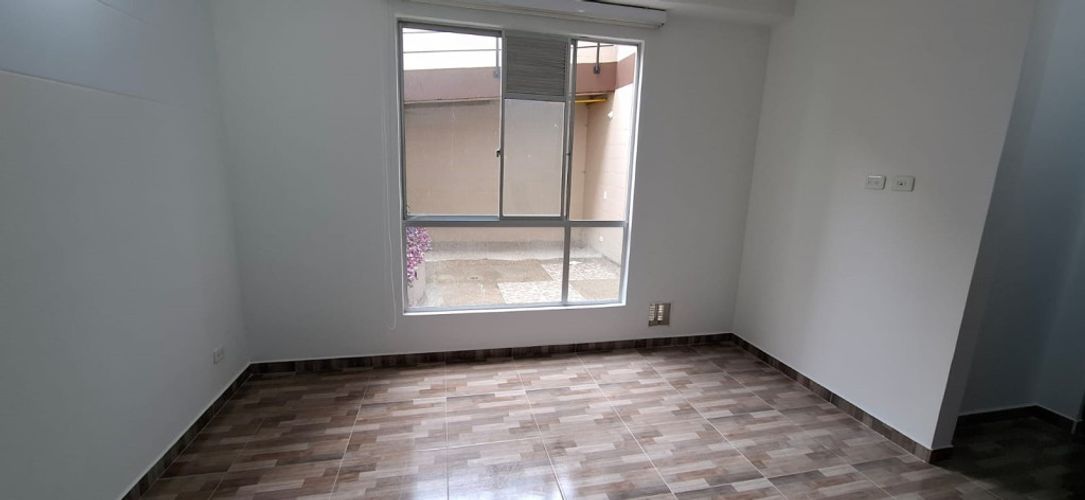 Apartaestudio en venta en Las Cruces, Bogotá, 29 m² · foto 3 de 15
