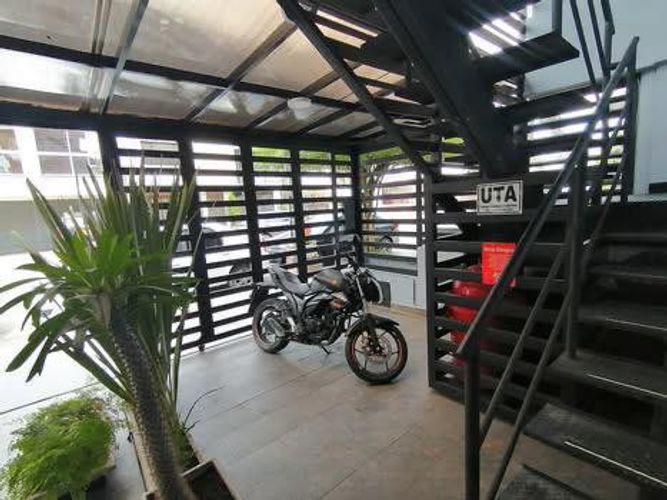 Edificio en venta en Caney, Cali, 860 m² · foto 2 de 12