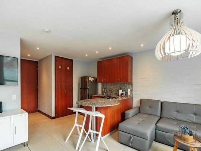 Apartamento de 1 alcoba en venta en El Poblado, Medellín, 37 m² · foto 6 de 10