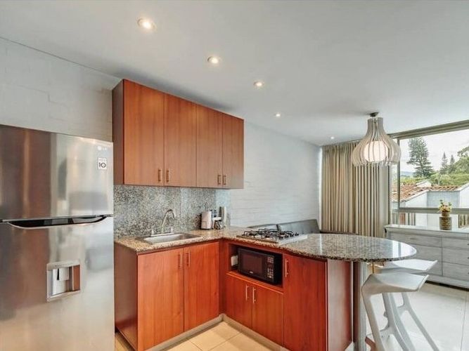 Apartamento de 1 alcoba en venta en El Poblado, Medellín, 37 m² · foto 5 de 10