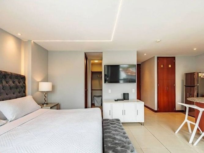 Apartamento de 1 alcoba en venta en El Poblado, Medellín, 37 m² · foto 7 de 10