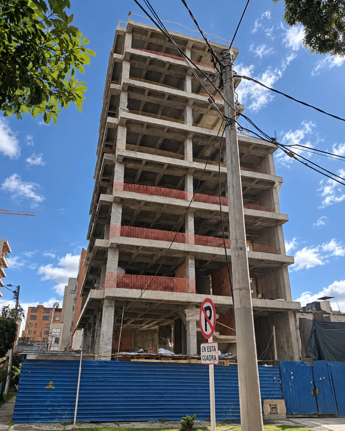 Apartamento de 2 alcobas en venta en Quinta Paredes, Bogotá, 142 m² · foto 4 de 5