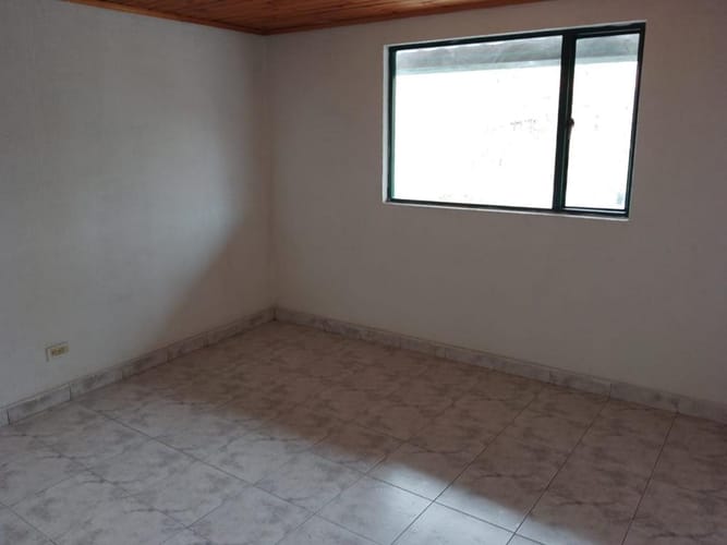 Casa de 10 alcobas en venta en Centro, Funza, 439 m² · foto 7 de 24