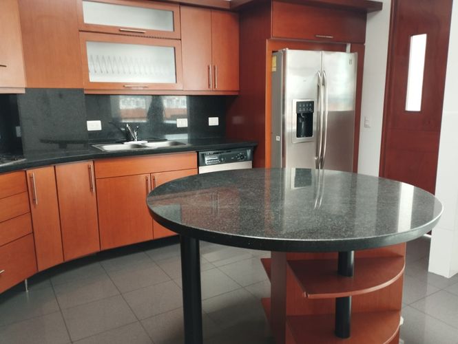 Apartamento de 3 alcobas en venta en Santa Barbara Oriental, Bogotá, 299 m² · foto 8 de 24