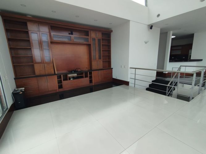 Apartamento de 3 alcobas en venta en Santa Barbara Oriental, Bogotá, 299 m² · foto 12 de 24