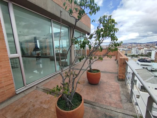 Apartamento de 3 alcobas en venta en Santa Barbara Oriental, Bogotá, 299 m² · foto 15 de 24