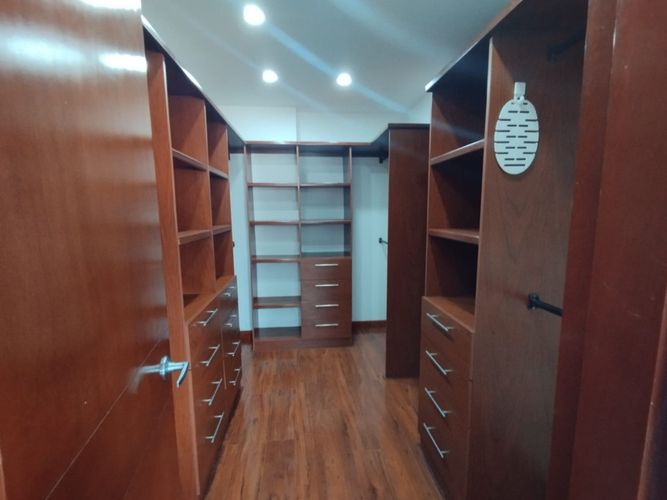 Apartamento de 3 alcobas en venta en Santa Barbara Oriental, Bogotá, 299 m² · foto 20 de 24