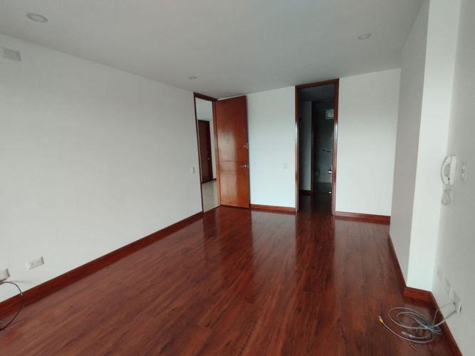 Apartamento de 3 alcobas en venta en Santa Barbara Oriental, Bogotá, 299 m² · foto 21 de 24