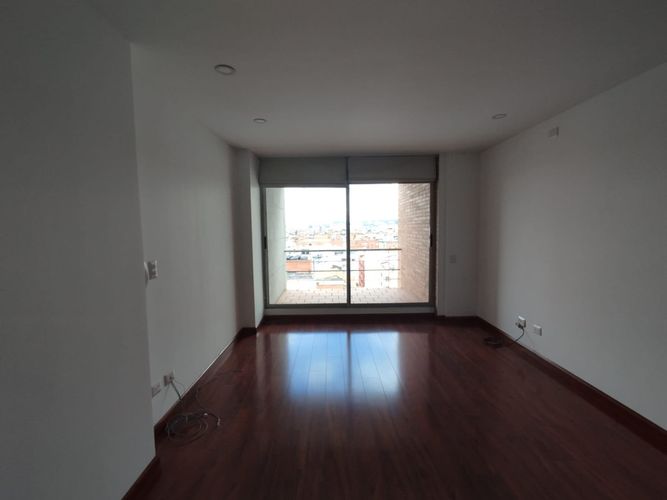 Apartamento de 3 alcobas en venta en Santa Barbara Oriental, Bogotá, 299 m² · foto 23 de 24