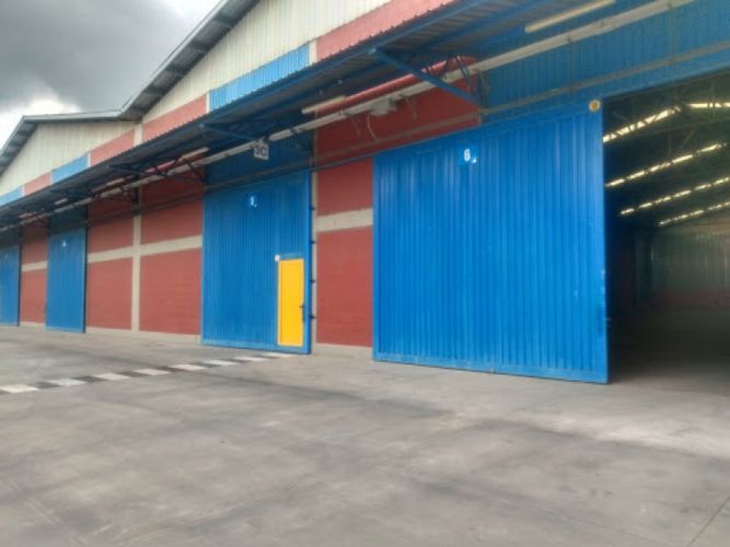 Bodega en arriendo en Boyero, Madrid, 687 m² · foto 3 de 10