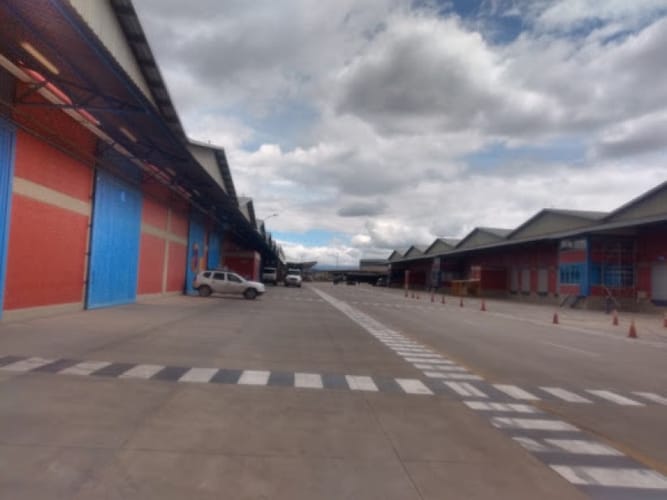 Bodega en arriendo en Boyero, Madrid, 687 m² · foto 4 de 10