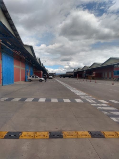 Bodega en arriendo en Boyero, Madrid, 687 m² · foto 5 de 10