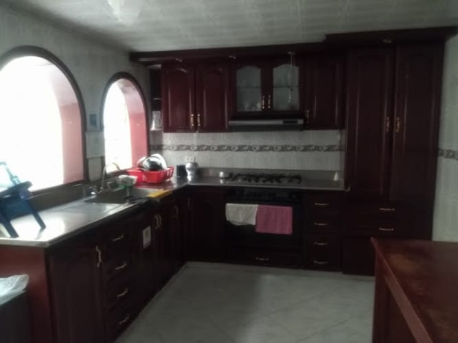 Casa de 5 alcobas en arriendo en Estoril, Bogotá, 350 m² · foto 8 de 10