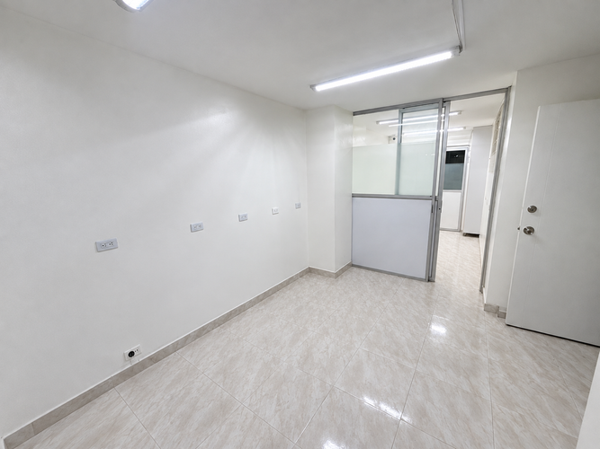 Consultorio en arriendo en Sector Plaza De Bolivar, Pereira, 20 m² · foto 3 de 5
