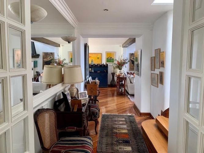 Casa de 4 alcobas en venta en Lindaraja, Bogotá, 600 m² · foto 9 de 20