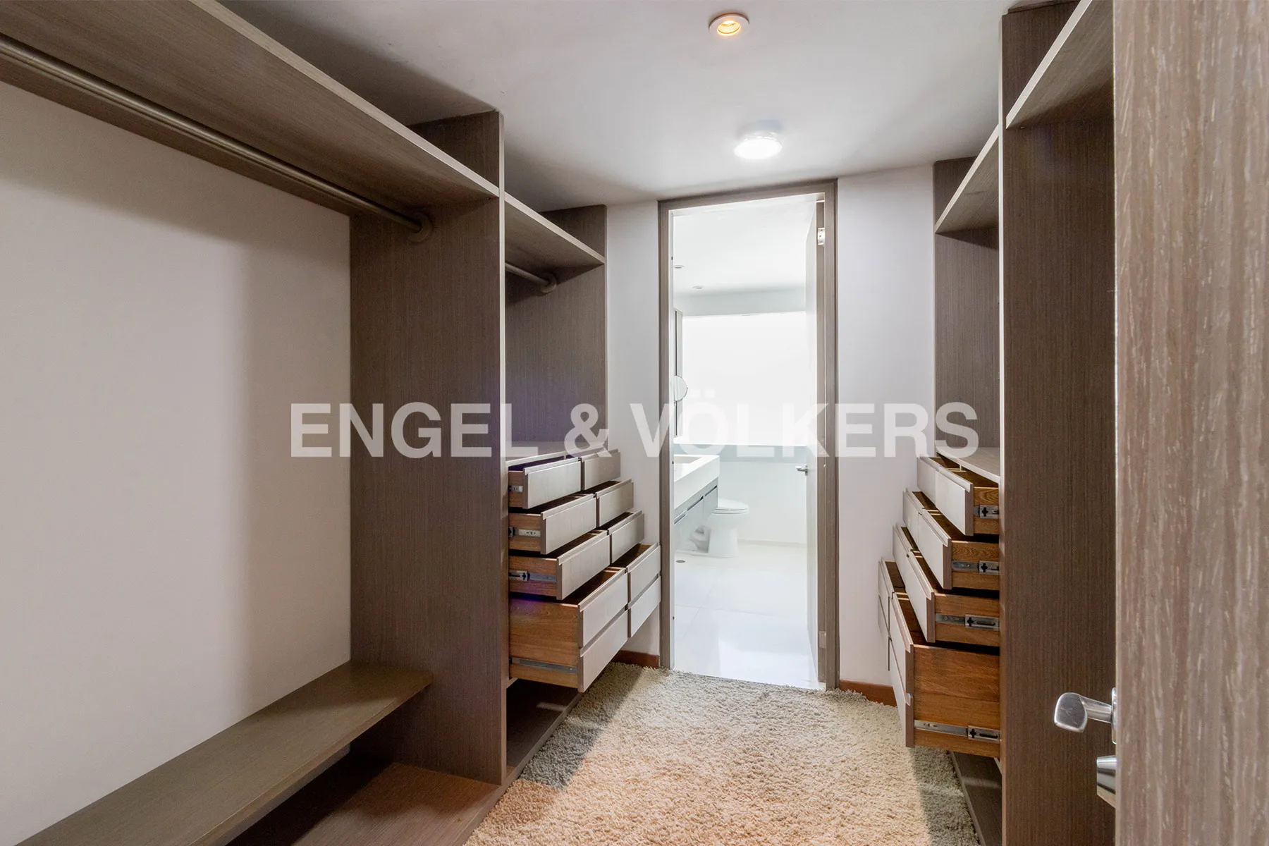 Apartamento en venta en Los Rosales, Bogotá · foto 15 de 18
