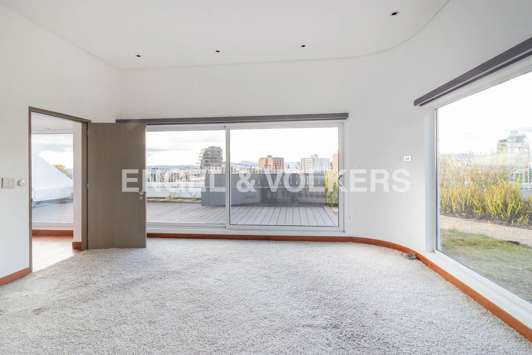 Apartamento en venta en Los Rosales, Bogotá · foto 10 de 18
