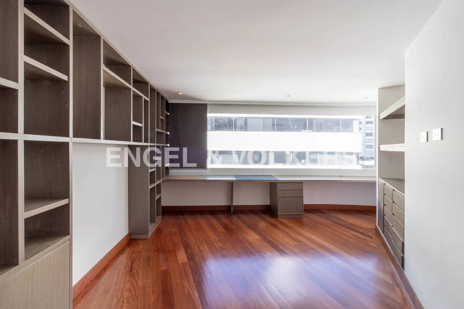 Apartamento en venta en Los Rosales, Bogotá · foto 6 de 18