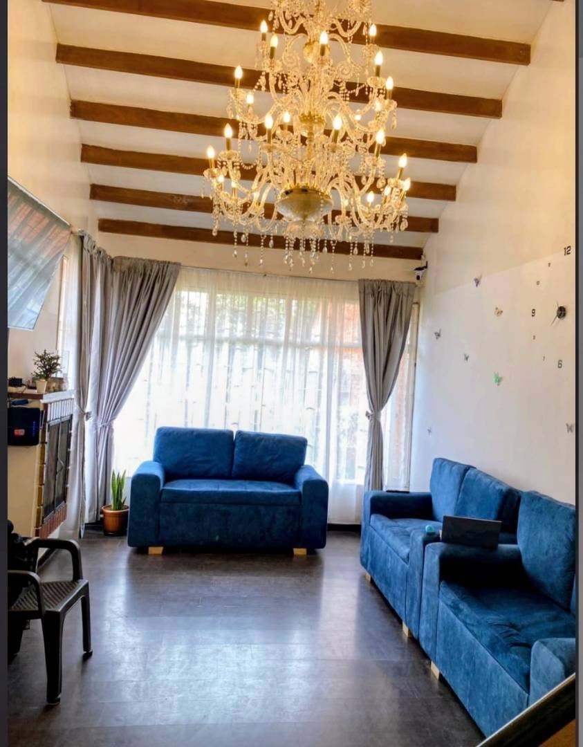 Casa en venta en Alhambra, Bogotá · foto 5 de 22