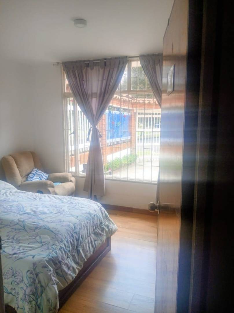 Casa en venta en Alhambra, Bogotá · foto 6 de 22