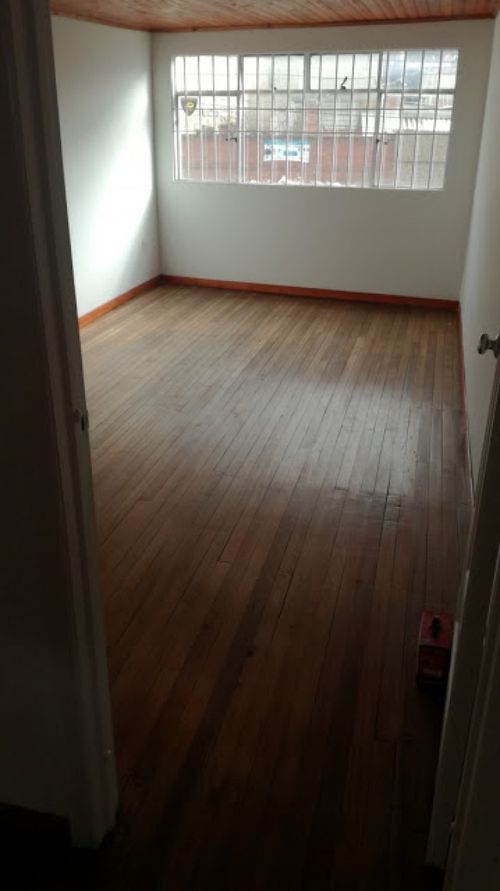 Casa de 2 alcobas en venta en San Gabriel Norte, Bogotá, 220 m² · foto 6 de 6