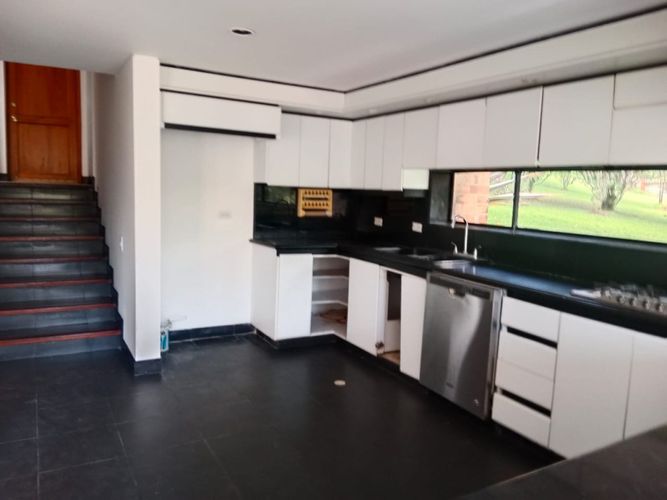 Casa de 4 alcobas en venta en Conejera, Bogotá, 300 m² · foto 8 de 24