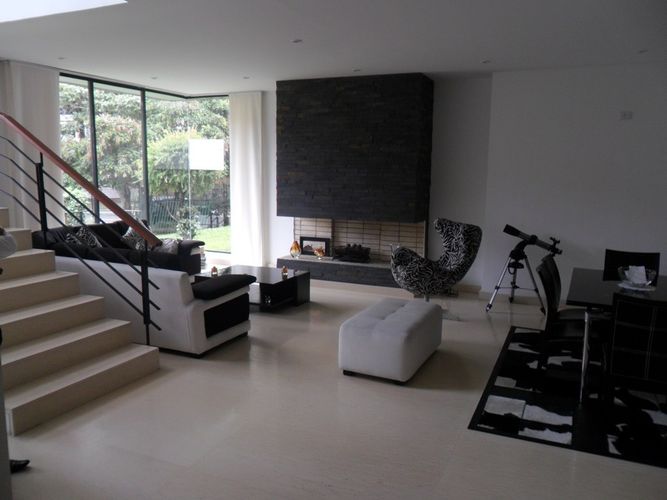 Casa de 3 alcobas en venta en Cerros De Niza, Bogotá, 320 m² · foto 5 de 19