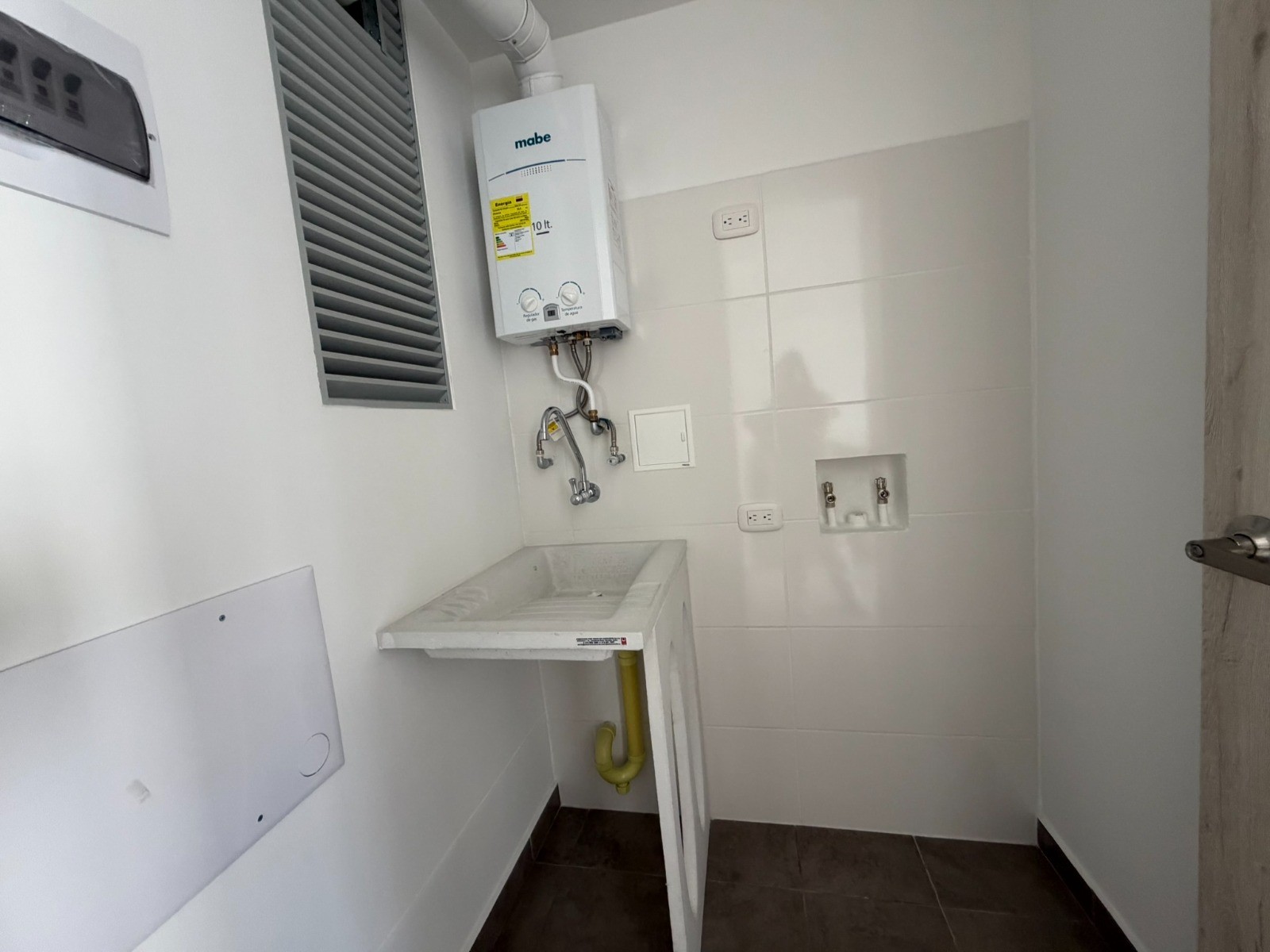 Apartamento en venta en Avenida Kevin Angel, Manizales · foto 10 de 11