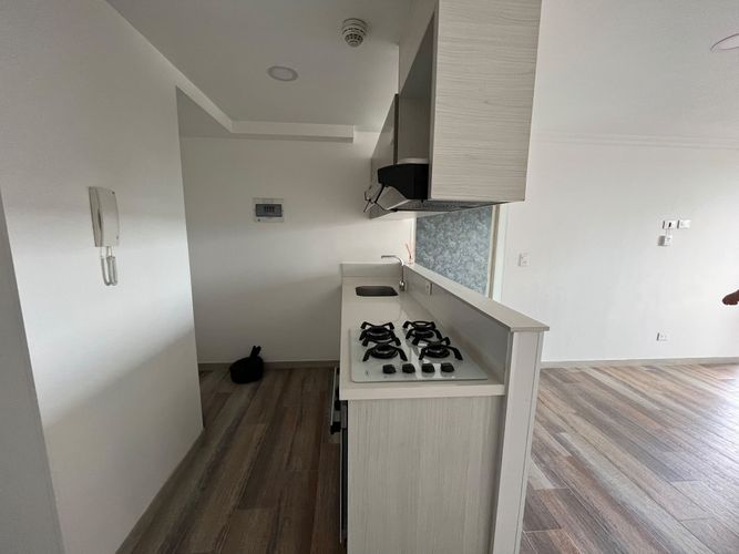 Apartaestudio en venta en Pinares, Pereira, 52 m² · foto 7 de 12