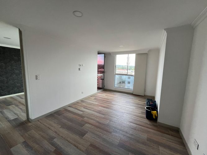 Apartaestudio en venta en Pinares, Pereira, 52 m² · foto 4 de 12