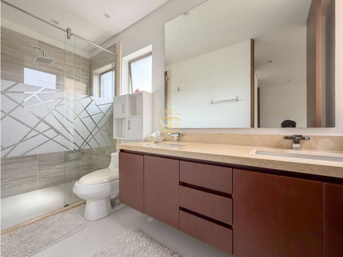 Casa de 3 alcobas en venta en Pueblo Viejo, Cota, 223 m² · foto 20 de 24