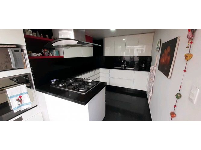 Casa de 4 alcobas en venta en Ciudad Jardin Norte, Bogotá, 260 m² · foto 18 de 24