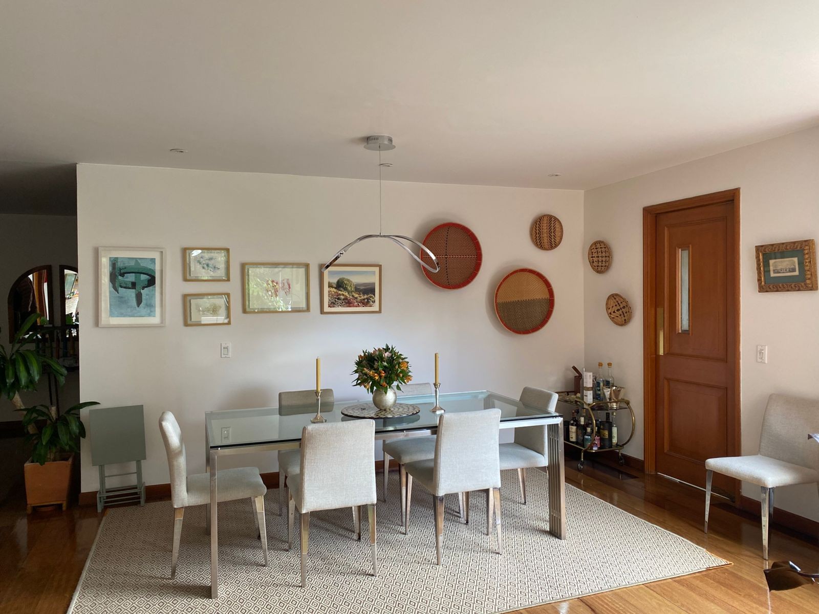 Apartamento en arriendo en Los Rosales, Bogotá · foto 8 de 24