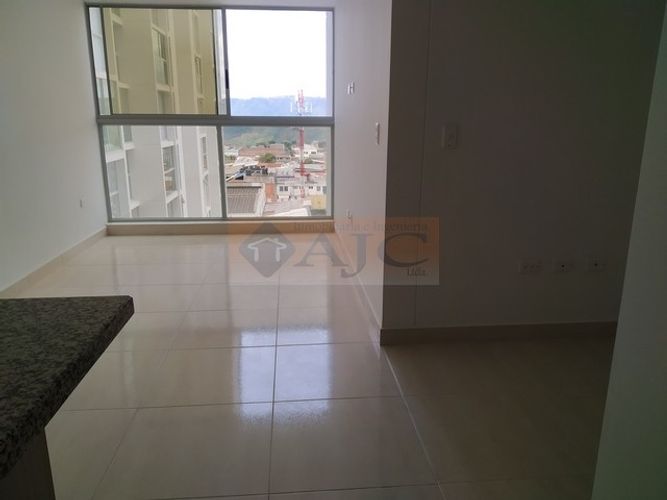 Apartamento de 3 alcobas en venta en San Francisco, Bucaramanga, 63 m² · foto 6 de 23