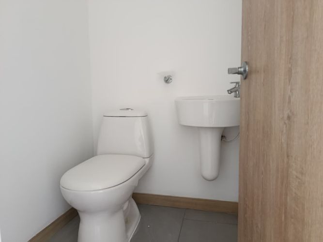 Oficina en arriendo en Los Alpes, Pereira, 45 m² · foto 2 de 6