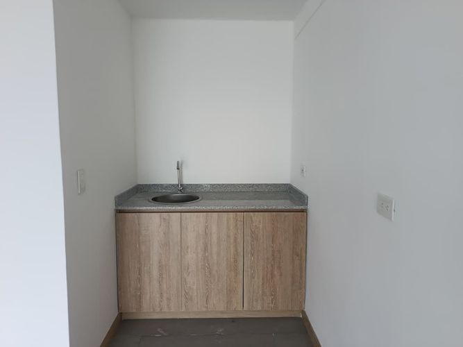 Oficina en arriendo en Los Alpes, Pereira, 45 m² · foto 3 de 6