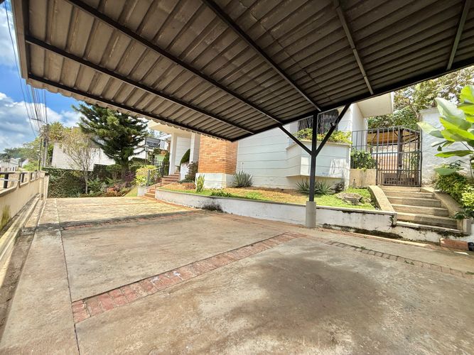 Casa de 5 alcobas en venta en Lagos Del Cacique, Bucaramanga, 541 m² · foto 20 de 20