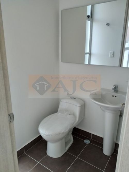 Apartamento de 3 alcobas en venta en San Francisco, Bucaramanga, 63 m² · foto 8 de 23
