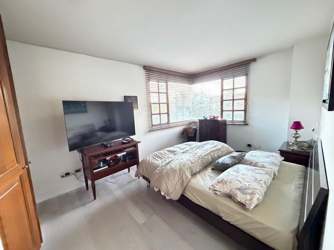 Apartamento de 4 alcobas en venta en Lindaraja, Bogotá, 257 m² · foto 16 de 22