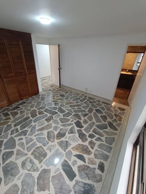Apartamento de 3 alcobas en arriendo en Las Lomas, Medellín, 143 m² · foto 4 de 20