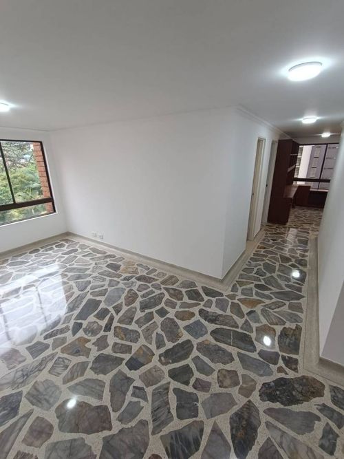 Apartamento de 3 alcobas en arriendo en Las Lomas, Medellín, 143 m² · foto 14 de 20